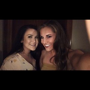 Meet your Posher, Kayla